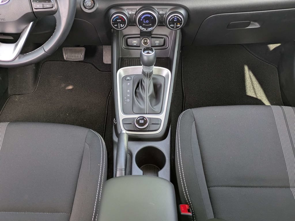 Used 2024 Hyundai Venue SEL FWD image 19