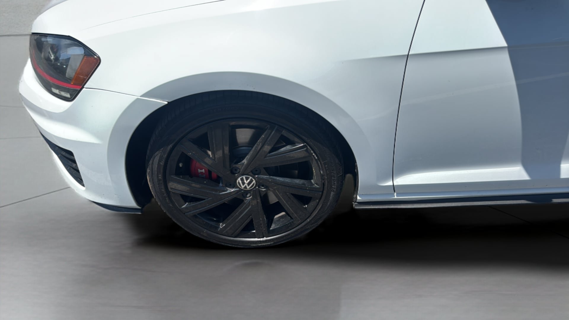 Used 2016 Volkswagen GTI SE w/ Lighting Package (SEL) FWD image 36