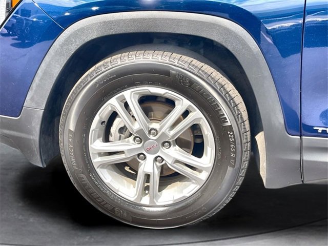 Certified 2023 GMC Terrain SLE w/ Driver Convenience Package image 32