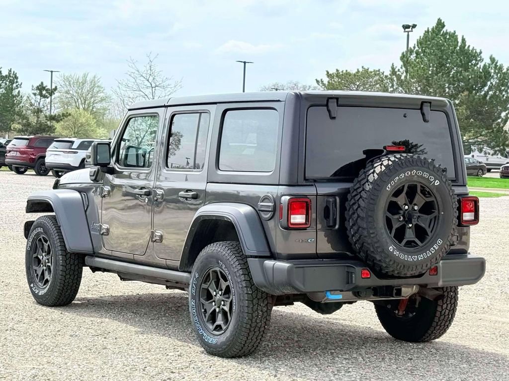 Used 2023 Jeep Wrangler Unlimited w/ Cold Weather Group AWD/4WD image 8