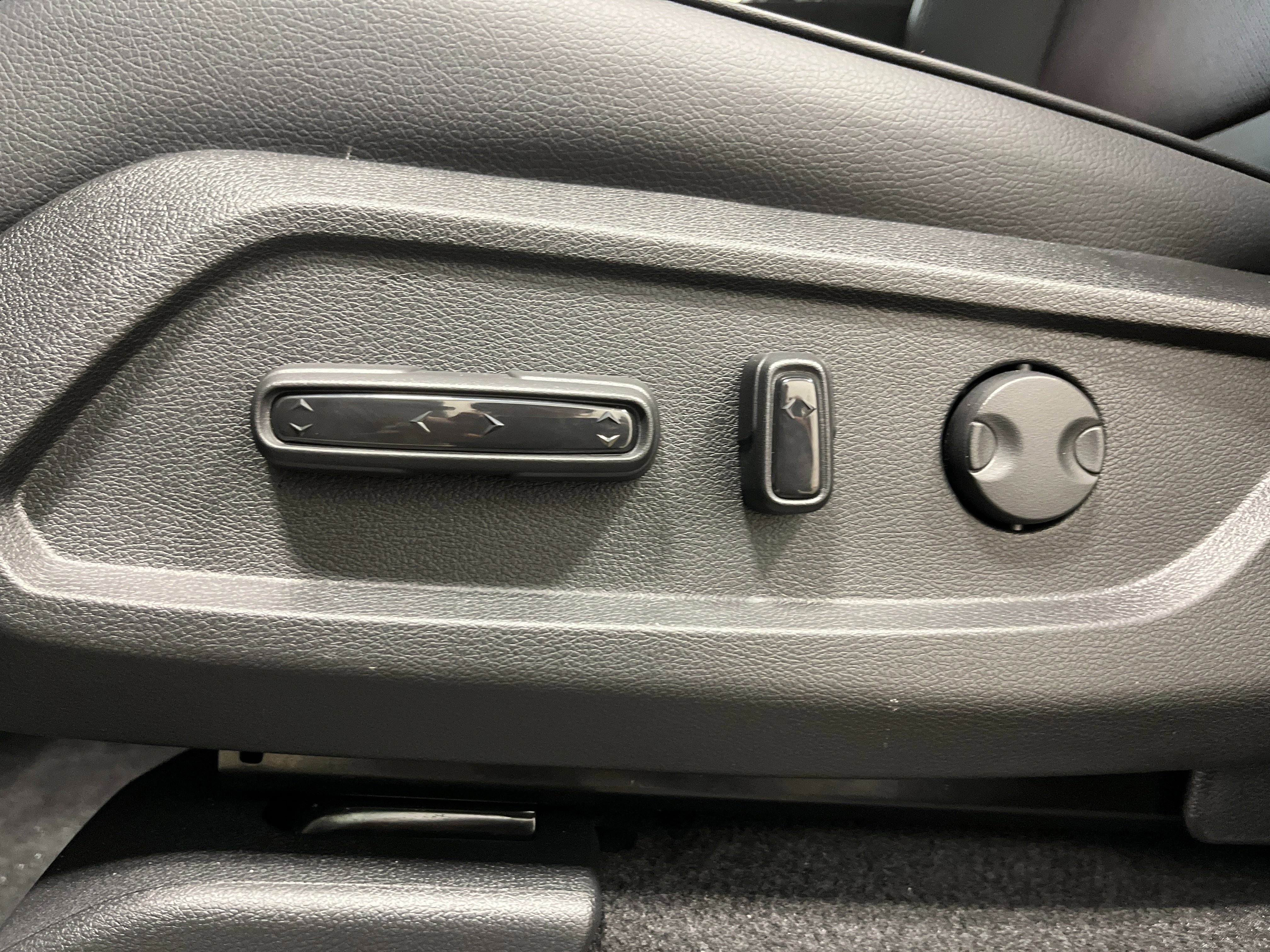 New 2026 Honda Pilot Black Edition image 11