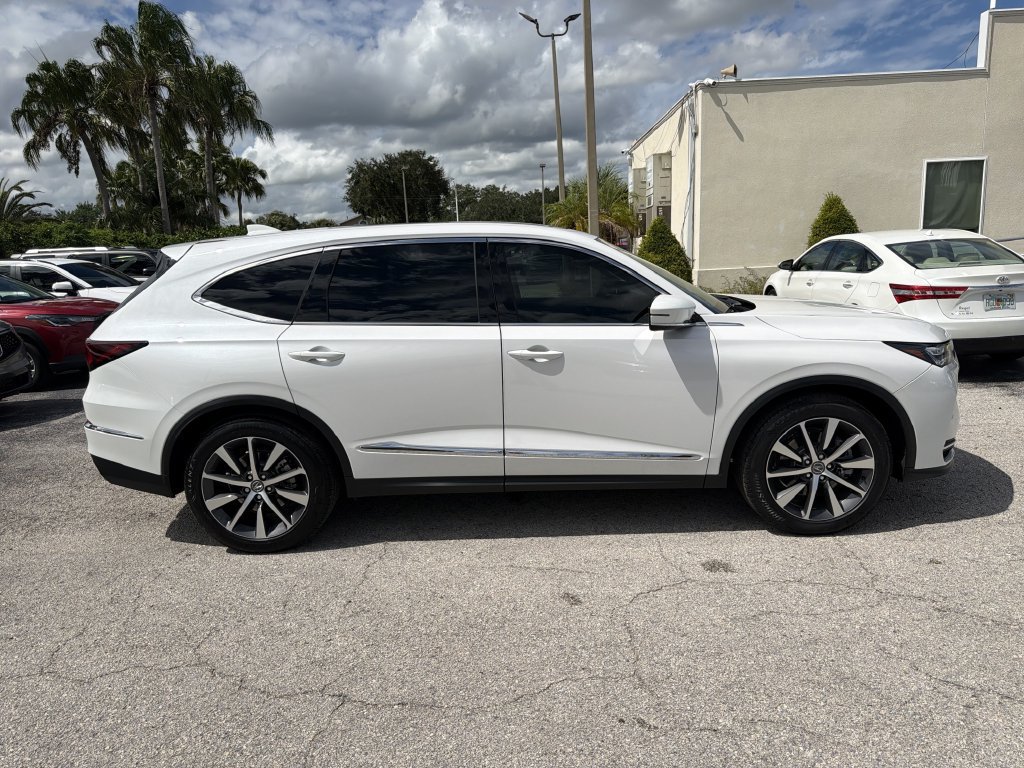 Used 2026 Acura MDX w/ Technology Package FWD image 3