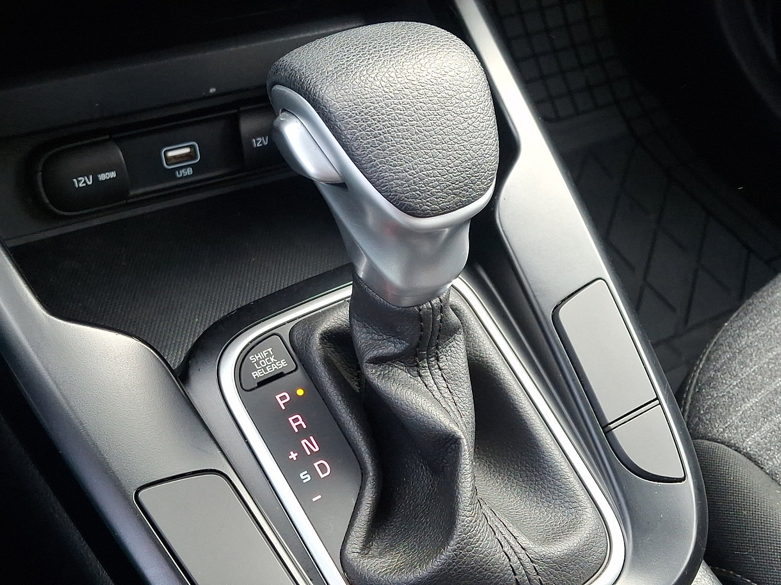 Used 2020 Kia Soul S FWD image 14
