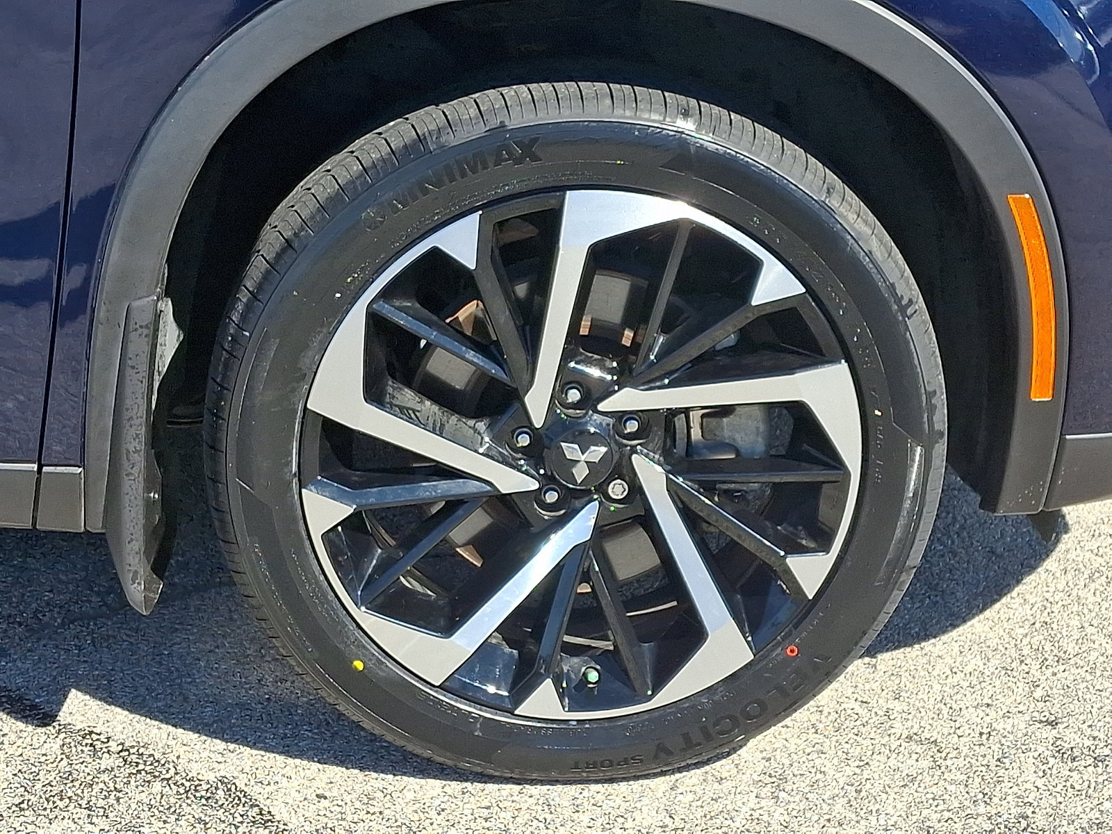 Used 2023 Mitsubishi Outlander SE AWD/4WD image 8