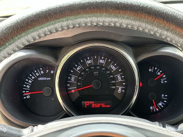 Used 2011 Kia Soul ! FWD image 7