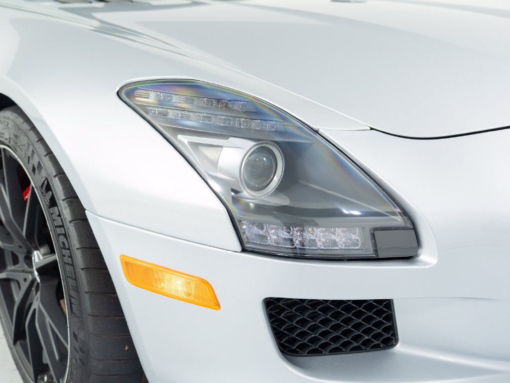 Used 2012 Mercedes-Benz SLS AMG Roadster image 47