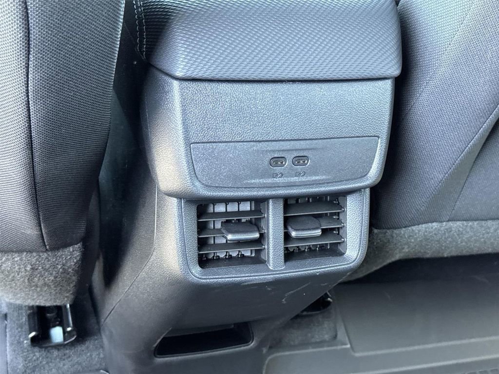 New 2026 Chevrolet Equinox LT w/ Safety and Technology Package FWD image 27