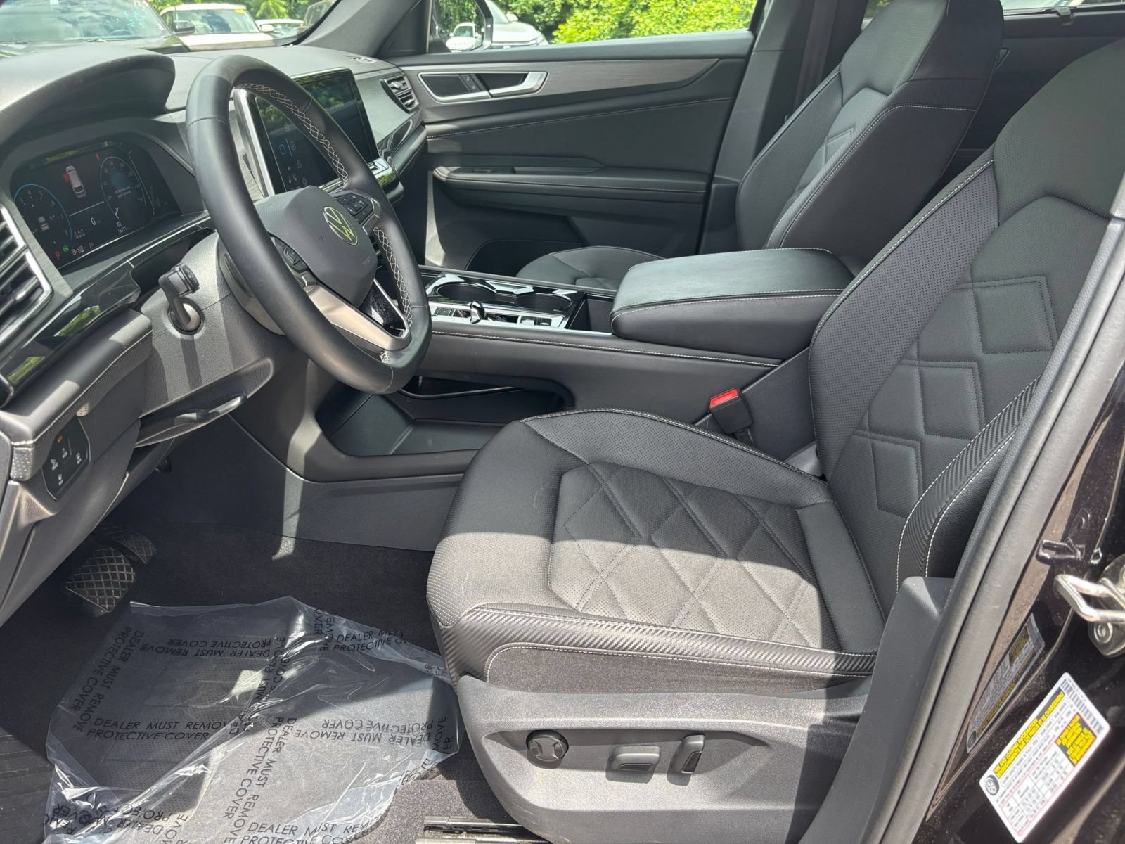Used 2025 Volkswagen Atlas Cross Sport SE FWD image 28