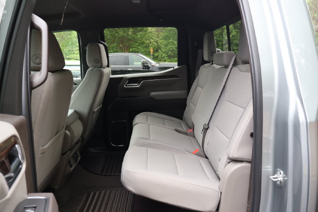 New 2026 GMC Sierra 1500 SLE w/ Preferred Package AWD/4WD image 19