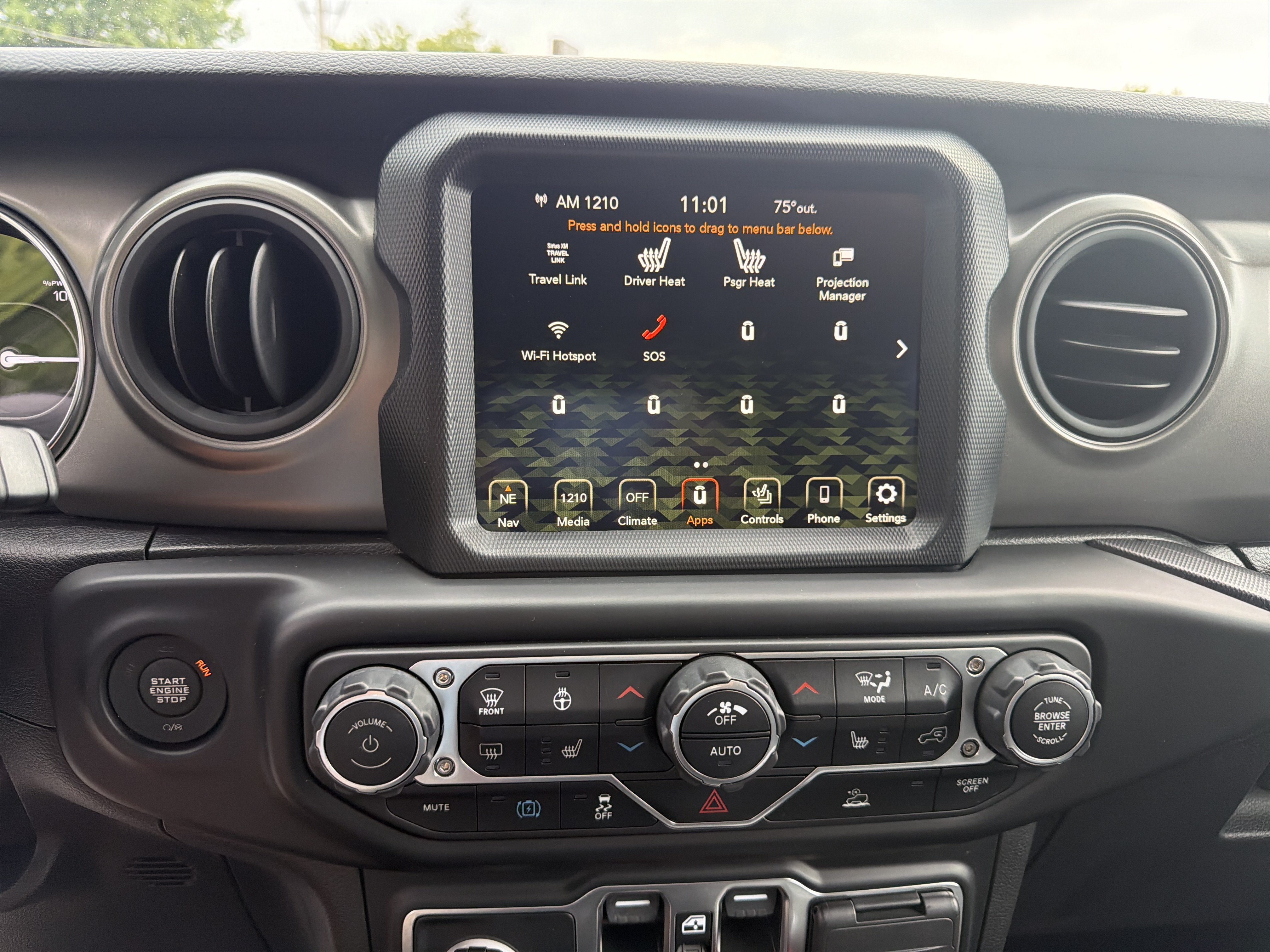Certified 2023 Jeep Wrangler Unlimited w/ Cold Weather Group AWD/4WD image 27