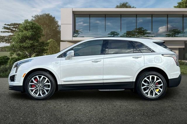 New 2026 Cadillac XT5 Sportv w/ LPO, Floor Liner Package image 7