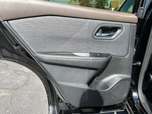 Certified 2023 Nissan Rogue SV image 21