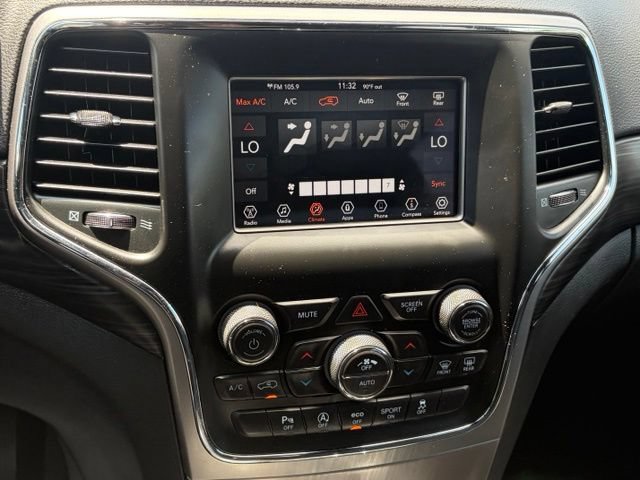 Used 2020 Jeep Grand Cherokee Laredo AWD/4WD image 21