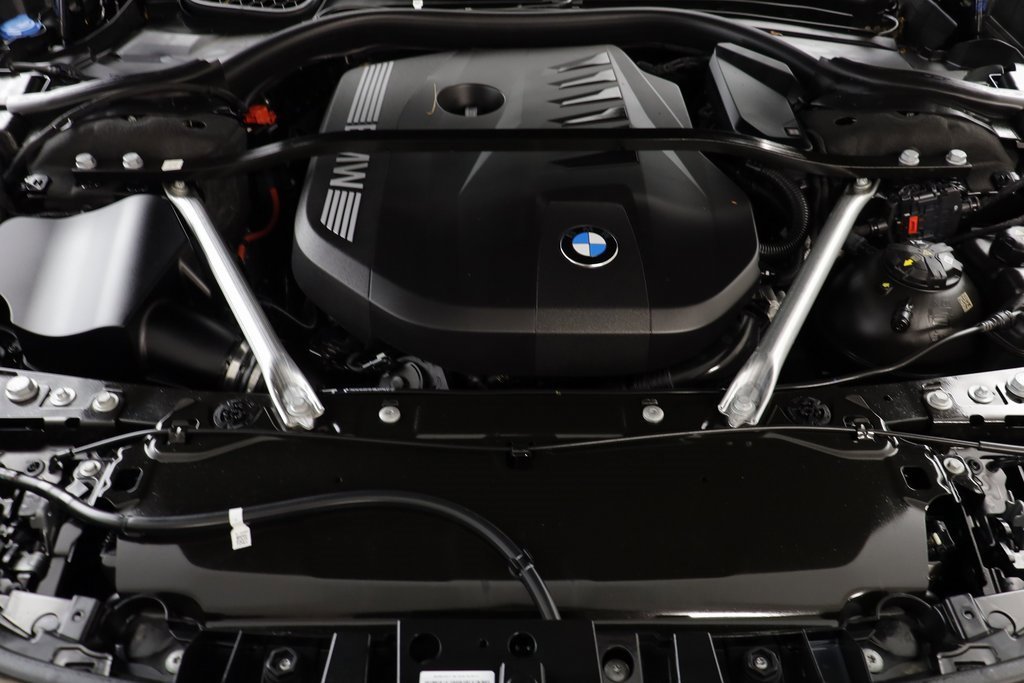 Certified 2025 BMW 740i xDrive w/ Premium Package image 24