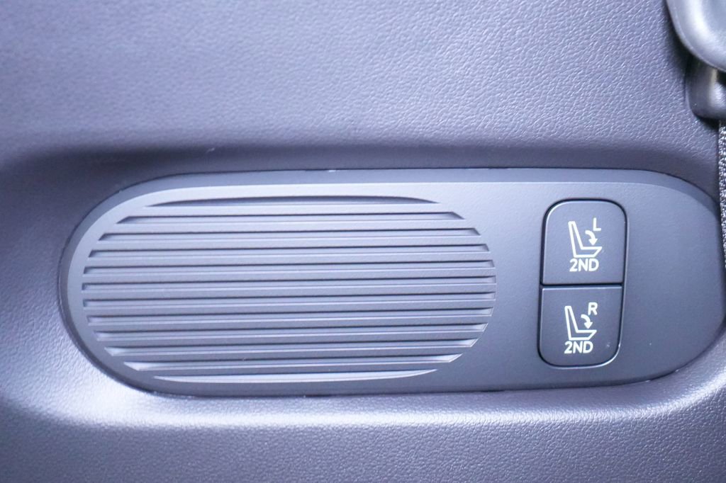 New 2026 Hyundai Palisade SE image 25