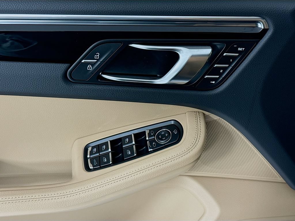 New 2026 Porsche Macan S AWD/4WD image 11
