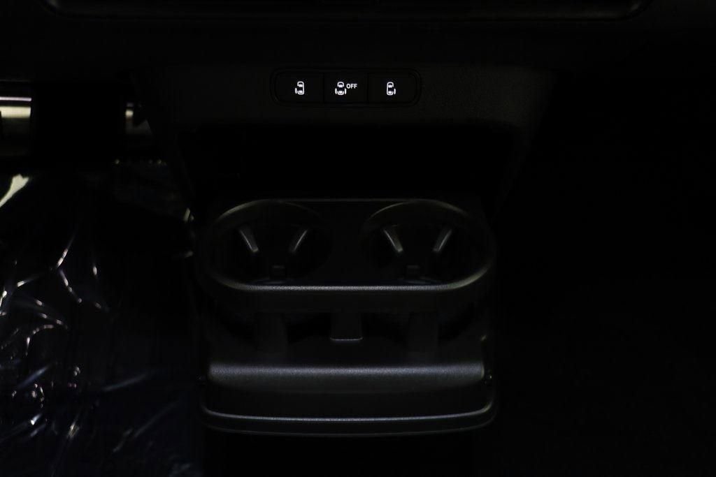 New 2025 Volkswagen ID. Buzz Pro S RWD image 16