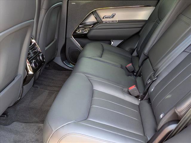 New 2026 Land Rover Range Rover Sport SE AWD/4WD image 17