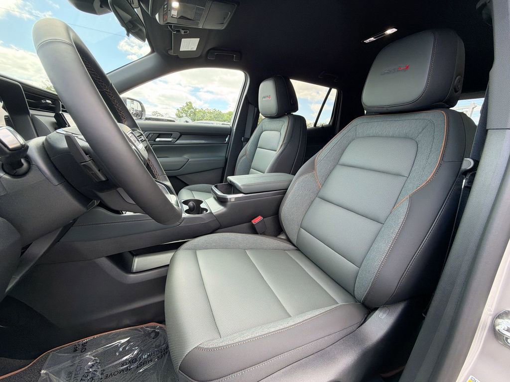 New 2026 GMC Terrain AT4 AWD/4WD image 25