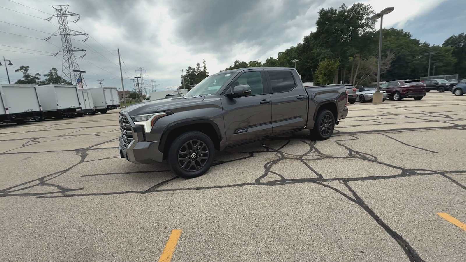 Used 2024 Toyota Tundra Platinum AWD/4WD image 4