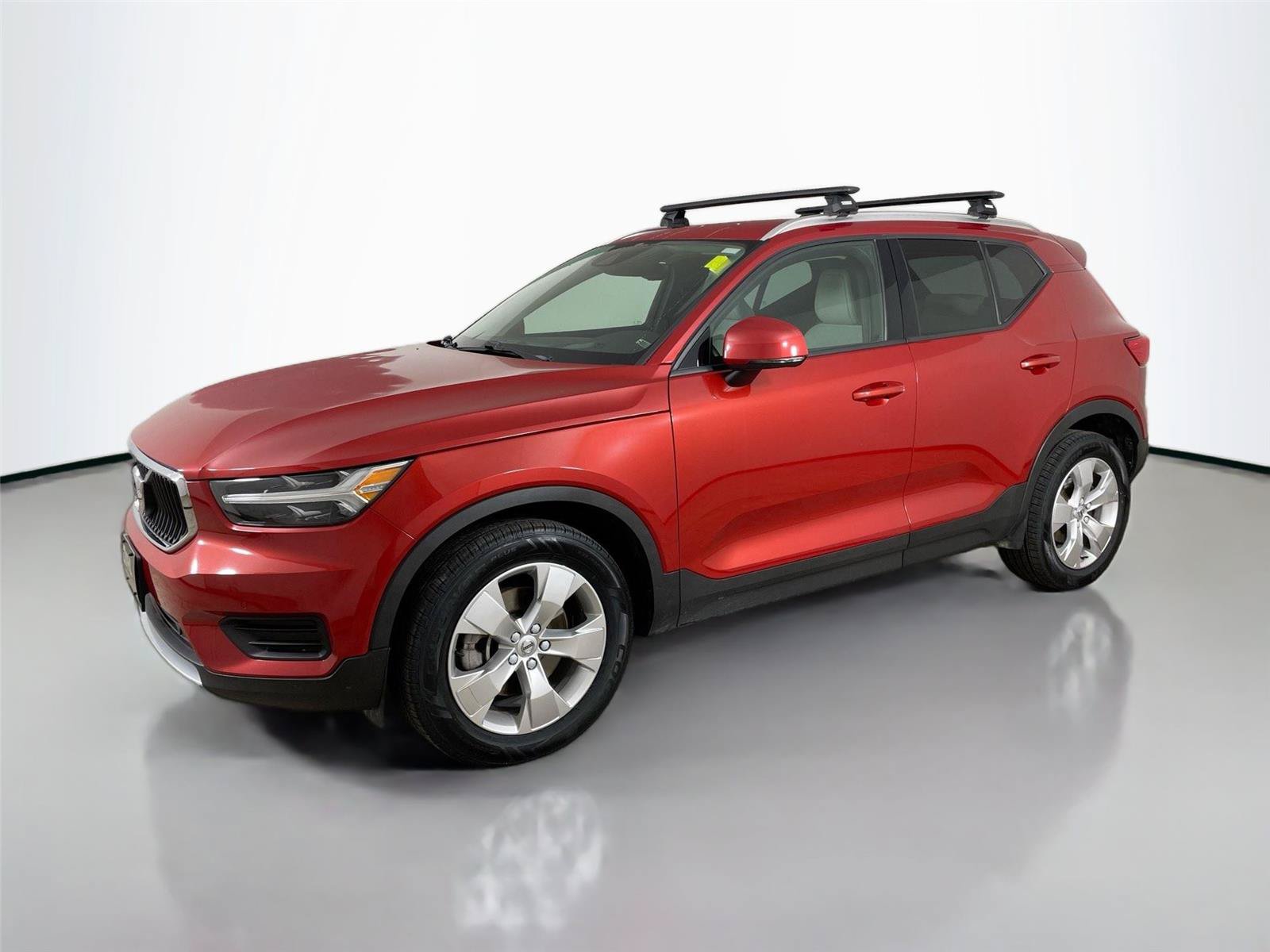 Used 2020 Volvo XC40 T5 Momentum w/ Protection Package Premier AWD/4WD image 8