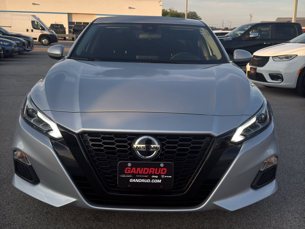 Used 2022 Nissan Altima 2.5 SV AWD/4WD image 3