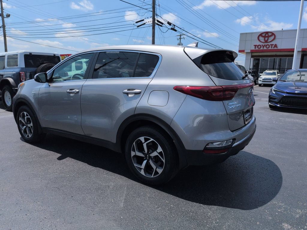 Used 2020 Kia Sportage LX w/ LX Popular Package AWD/4WD image 3