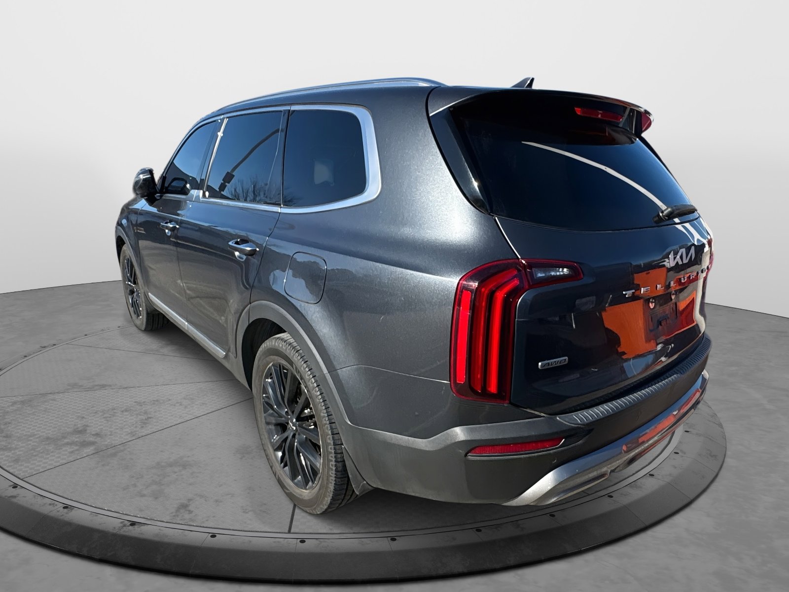 Used 2022 Kia Telluride SX w/ SX Prestige Package image 6