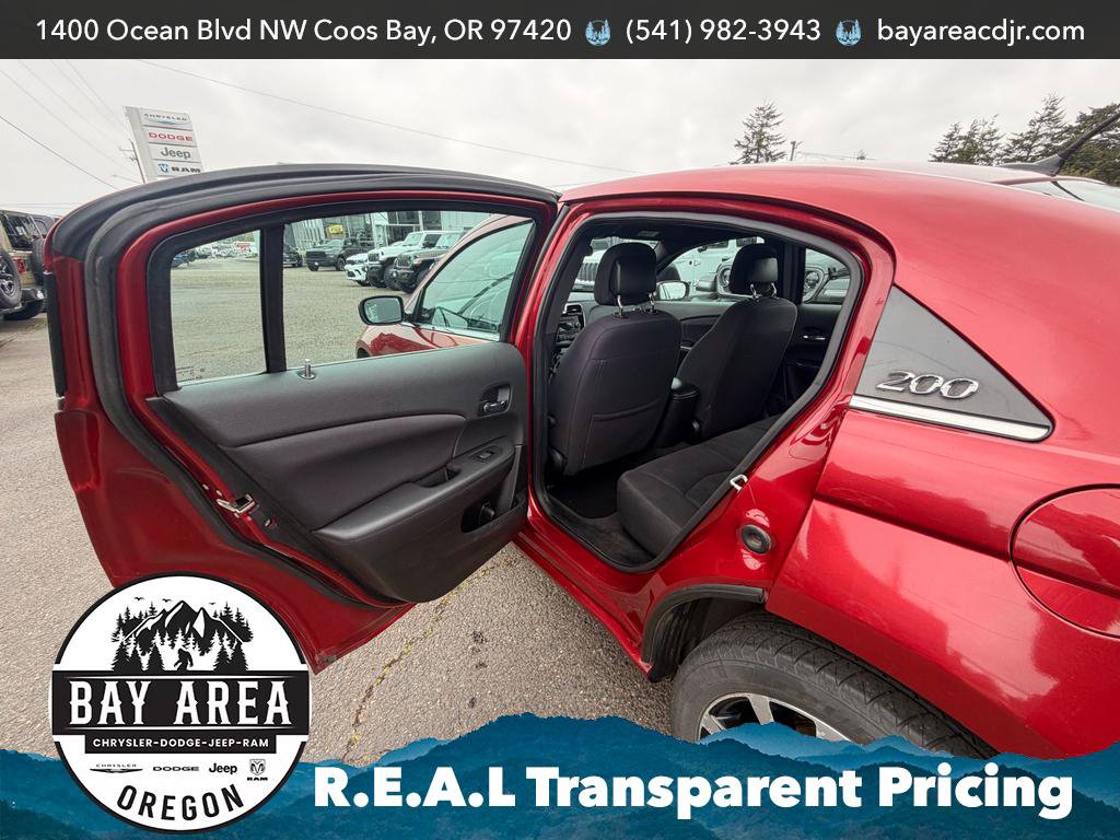 Used 2012 Chrysler 200 Touring FWD image 14