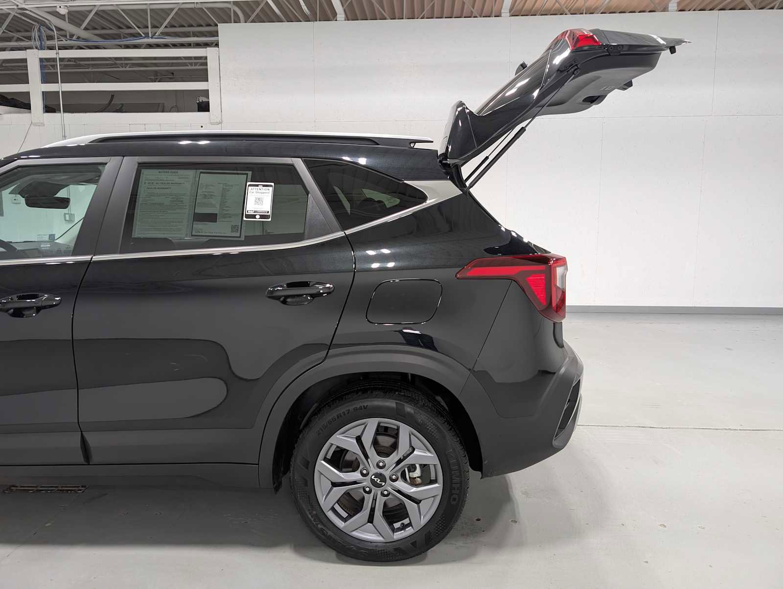 Certified 2024 Kia Seltos S image 11