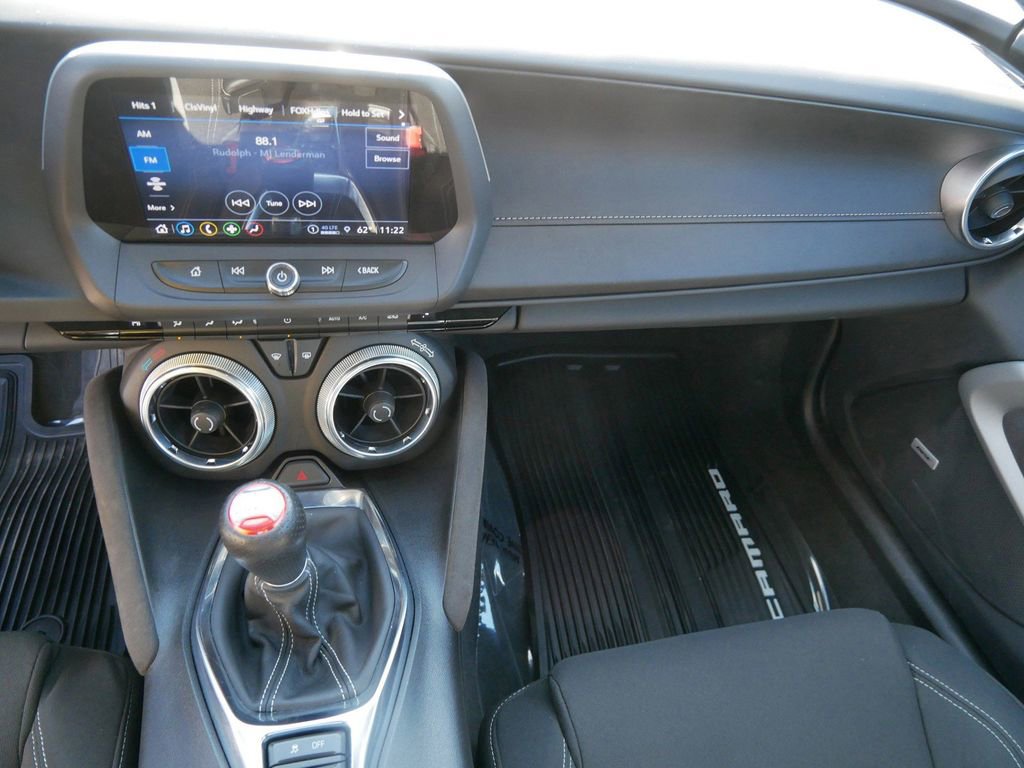 Used 2023 Chevrolet Camaro LT w/ Technology Package image 14