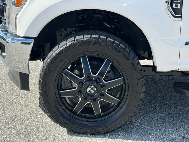 Used 2019 Ford F350 Lariat w/ Lariat Ultimate Package AWD/4WD image 16