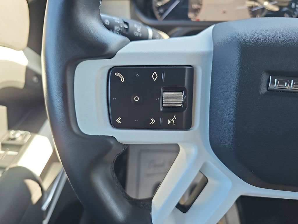 Used 2023 Land Rover Defender 110 S image 22