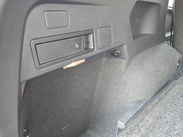 Used 2019 Volkswagen Tiguan SE image 26