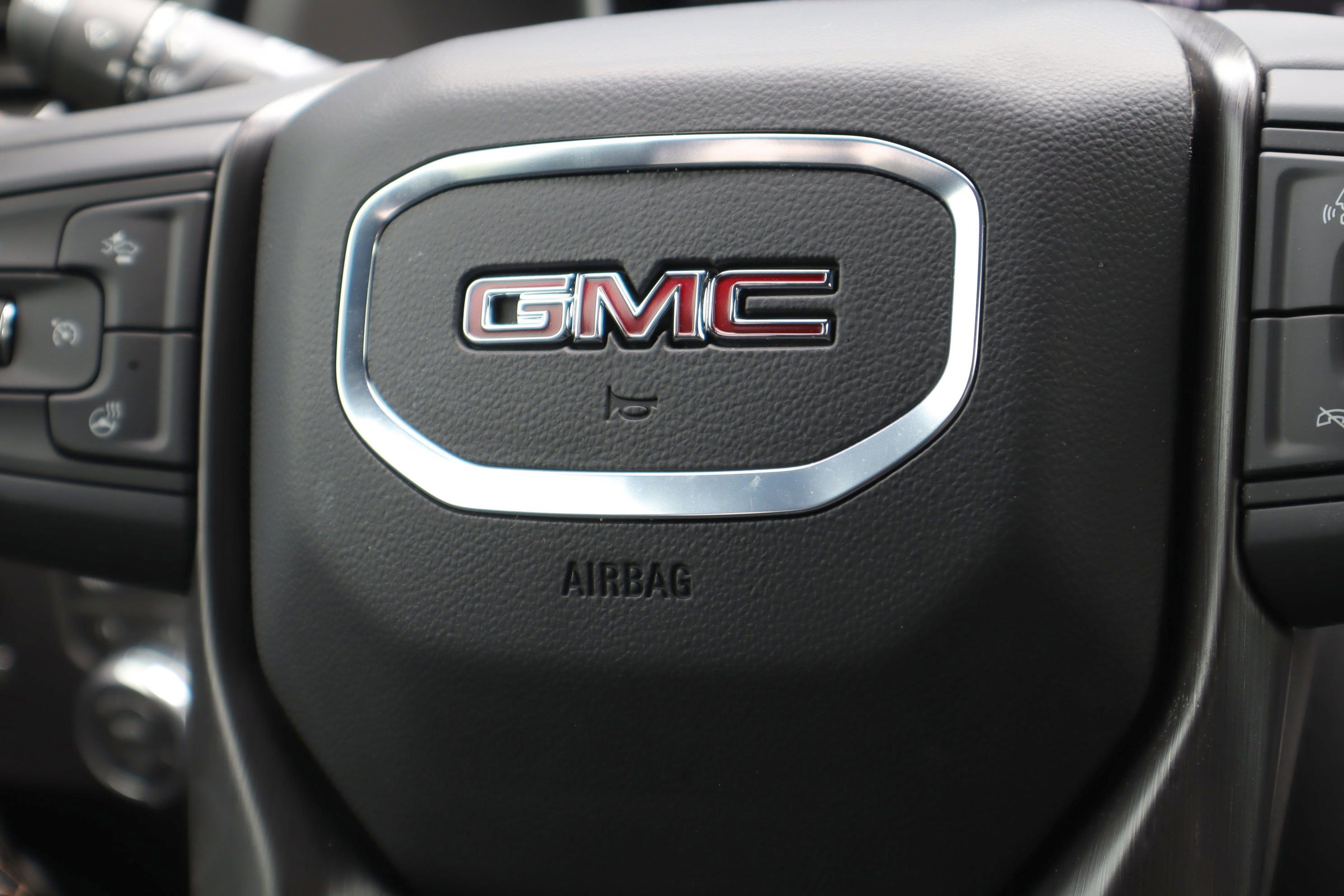 Used 2026 GMC Sierra 2500 AT4 w/ LPO, Black Badging Package AWD/4WD image 32