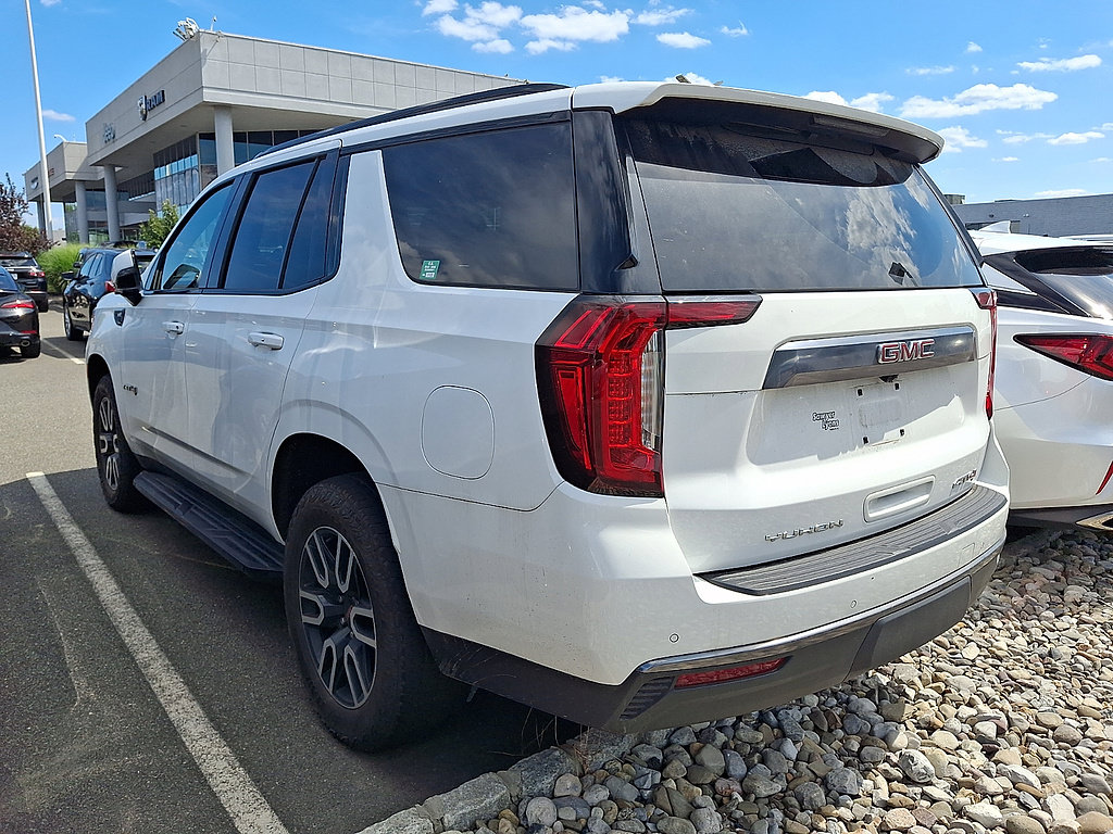 Used 2023 GMC Yukon AT4 AWD/4WD image 3