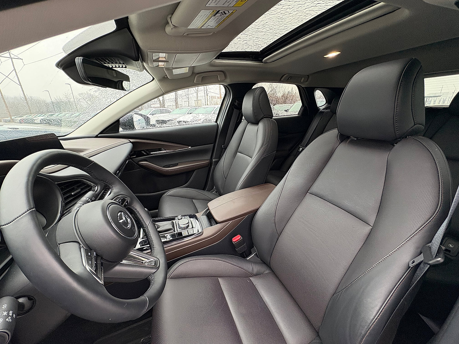 Used 2025 MAZDA CX-30 2.5 Turbo w/ Premium Plus Pkg image 9