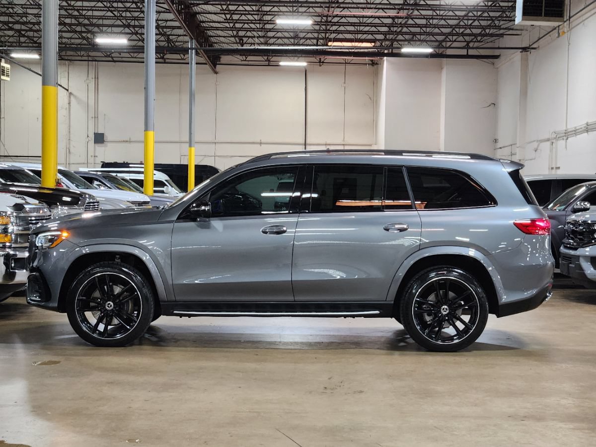 Used 2024 Mercedes-Benz GLS 450 4MATIC image 5
