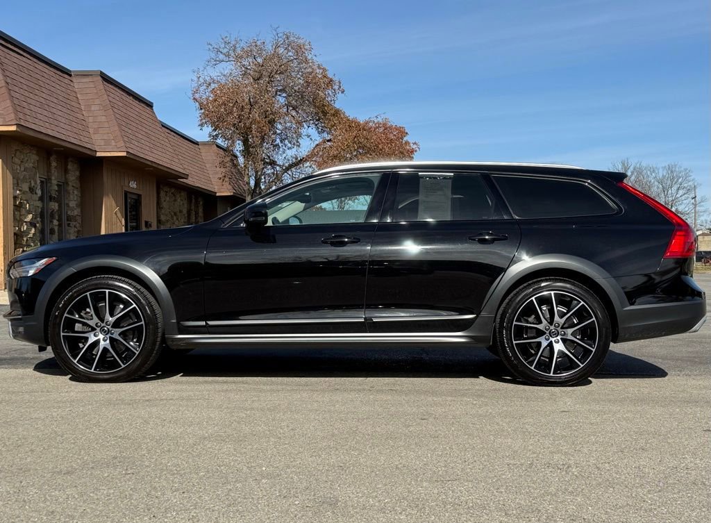 Used 2020 Volvo V90 T6 Cross Country w/ Protection Package Premier AWD/4WD image 2