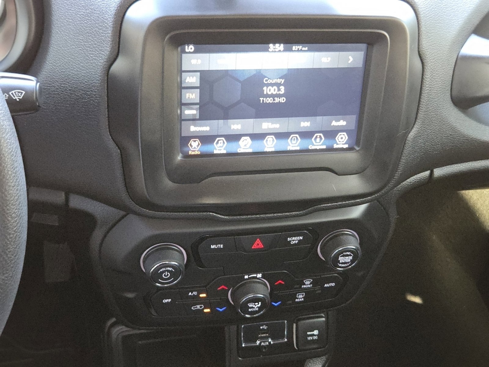 Used 2018 Jeep Renegade Sport w/ Power & Air Group image 27