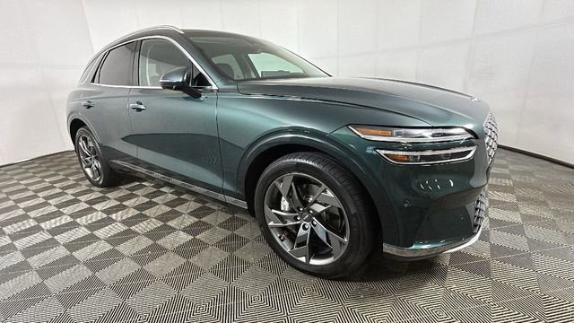 Used 2024 Genesis Electrified GV70 AWD/4WD image 2