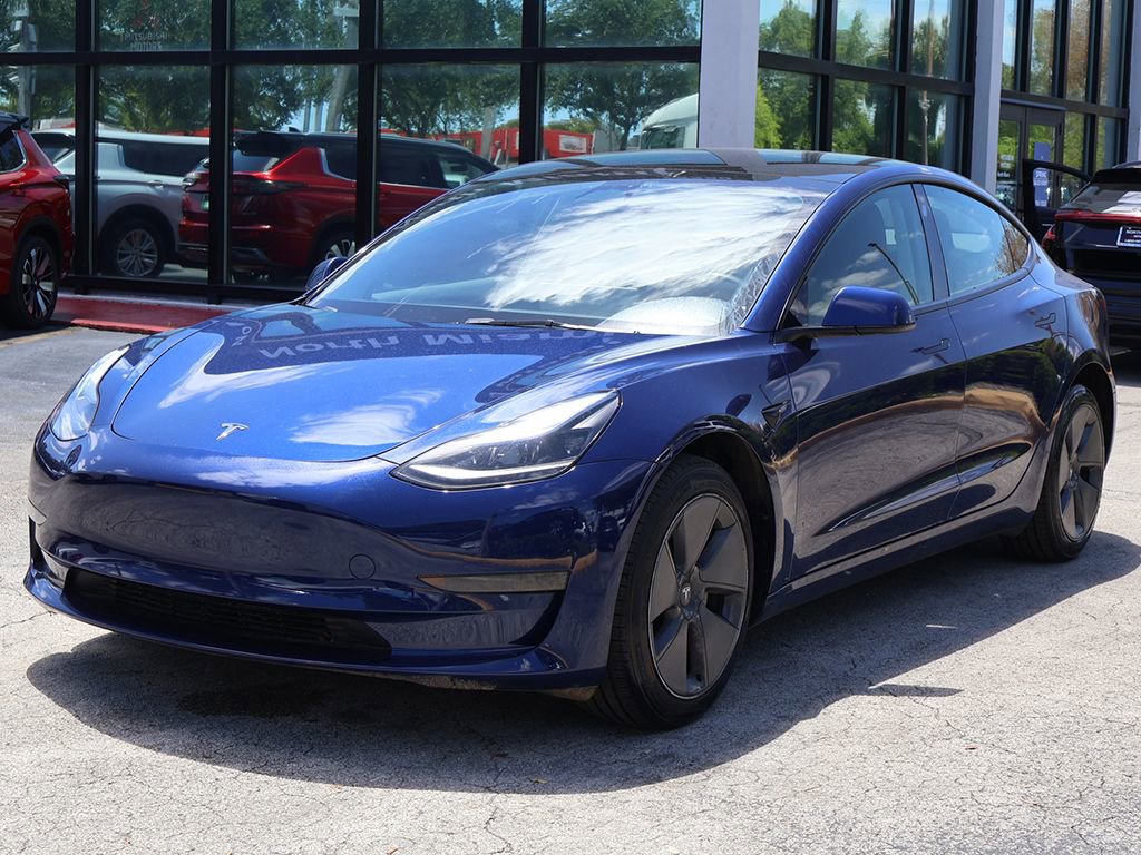 Used 2023 Tesla Model 3 Standard Range RWD image 8