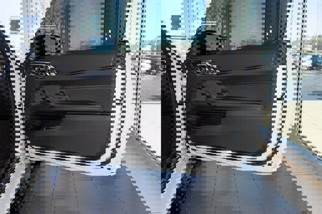 Used 2023 BMW M4 xDrive Competition w/ Executive Package image 19