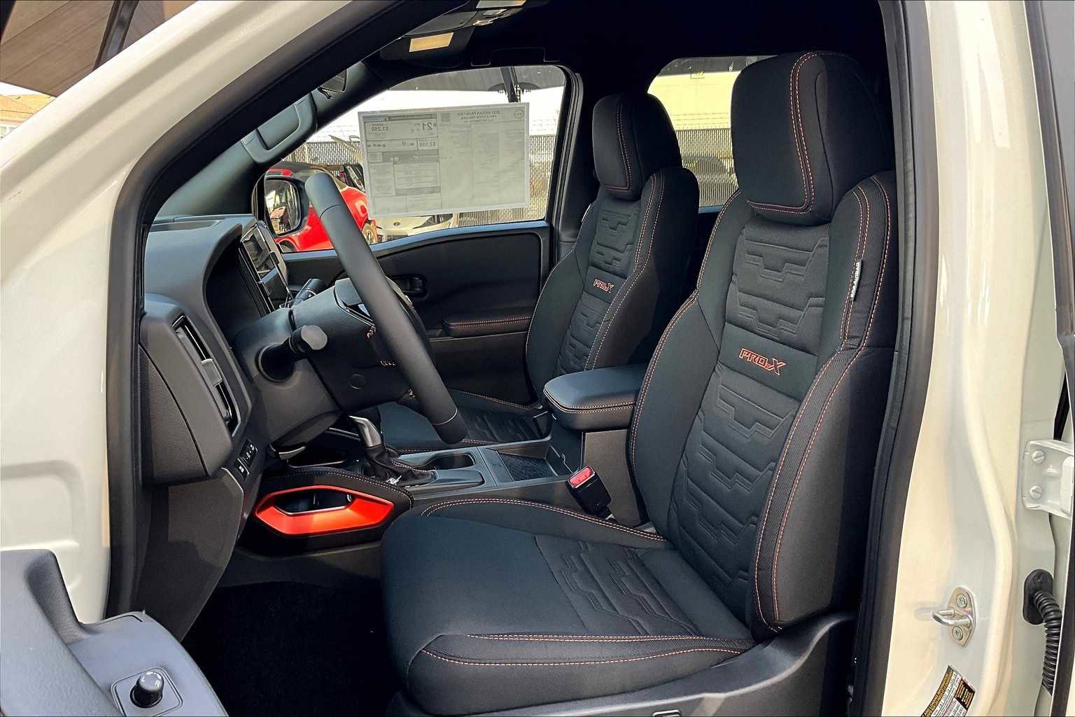 New 2026 Nissan Frontier Pro-X w/ Pro-X Convenience Package image 15