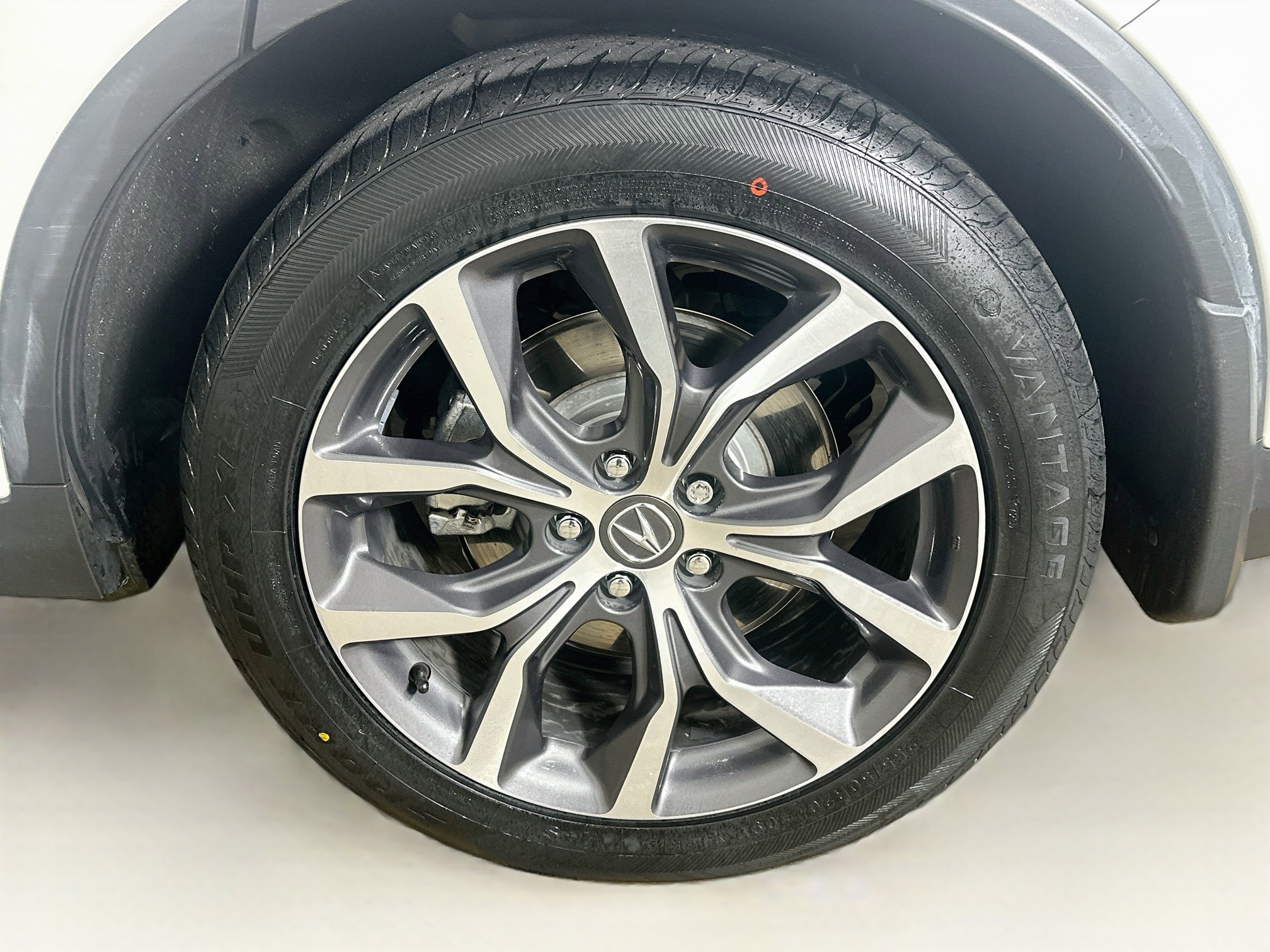 Used 2022 Acura MDX w/ Technology Package AWD/4WD image 11