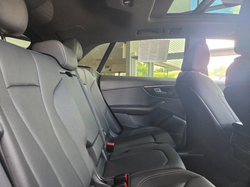 Used 2021 Audi Q8 Premium Plus AWD/4WD image 7