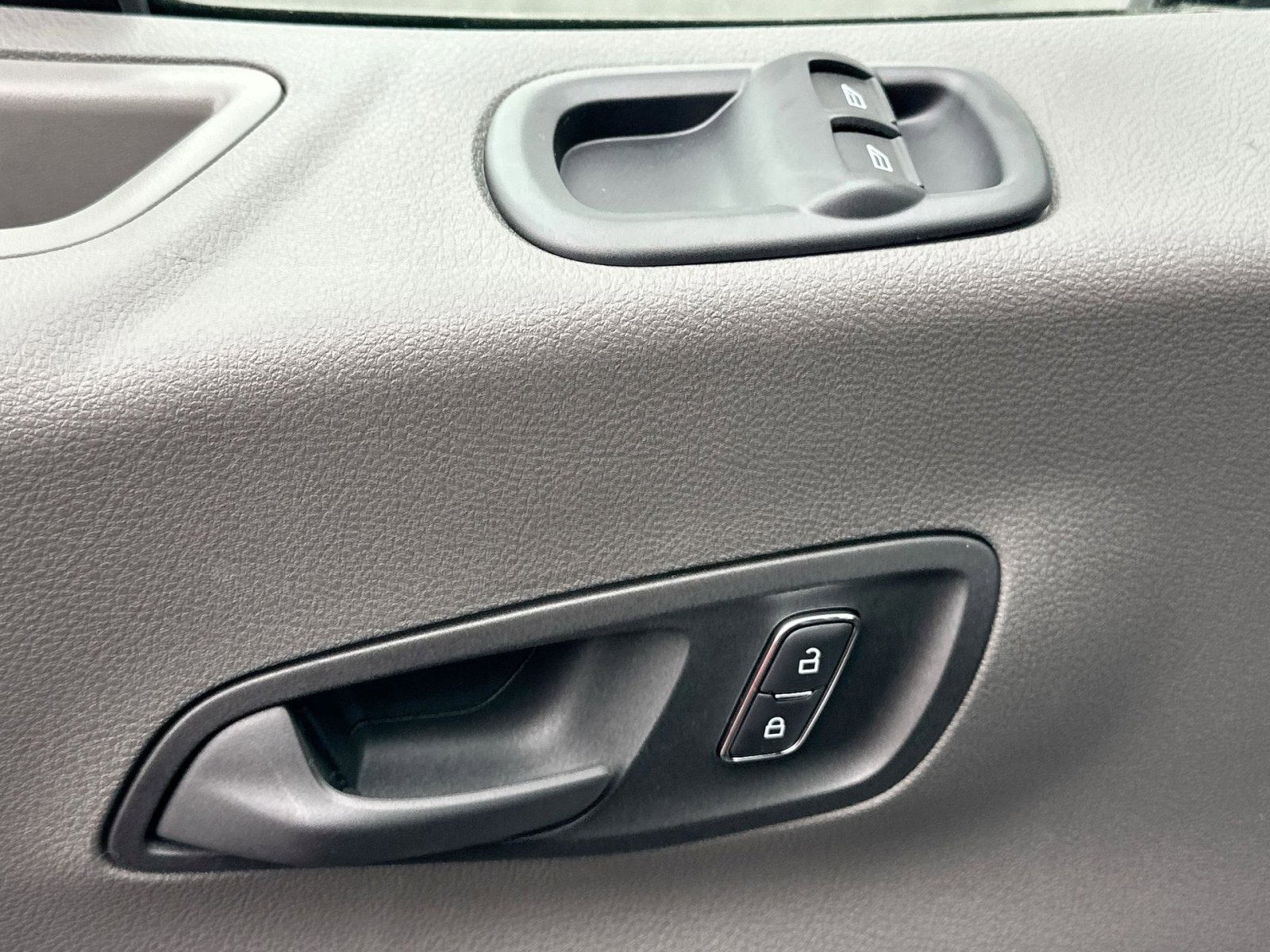 New 2026 Ford Transit 250 148 Medium Roof w/ Load Area Protection Package image 16