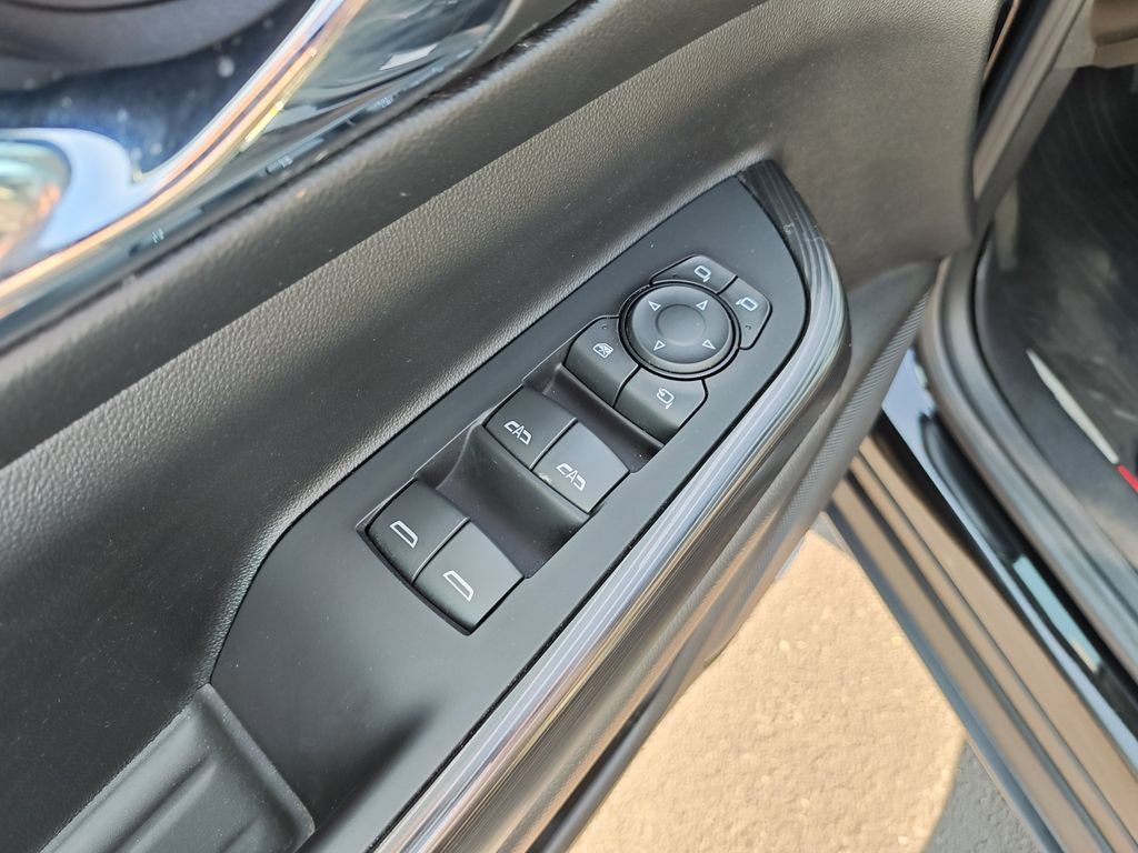 Used 2023 GMC Acadia SLT w/ Elevation Edition AWD/4WD image 11