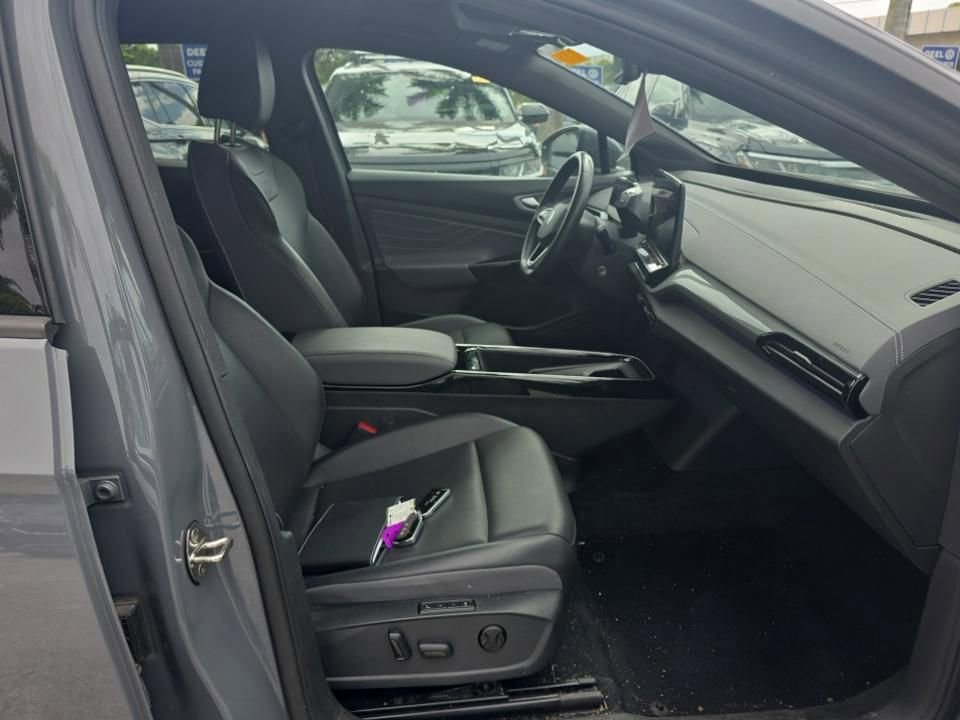 Used 2023 Volkswagen ID.4 S RWD image 12