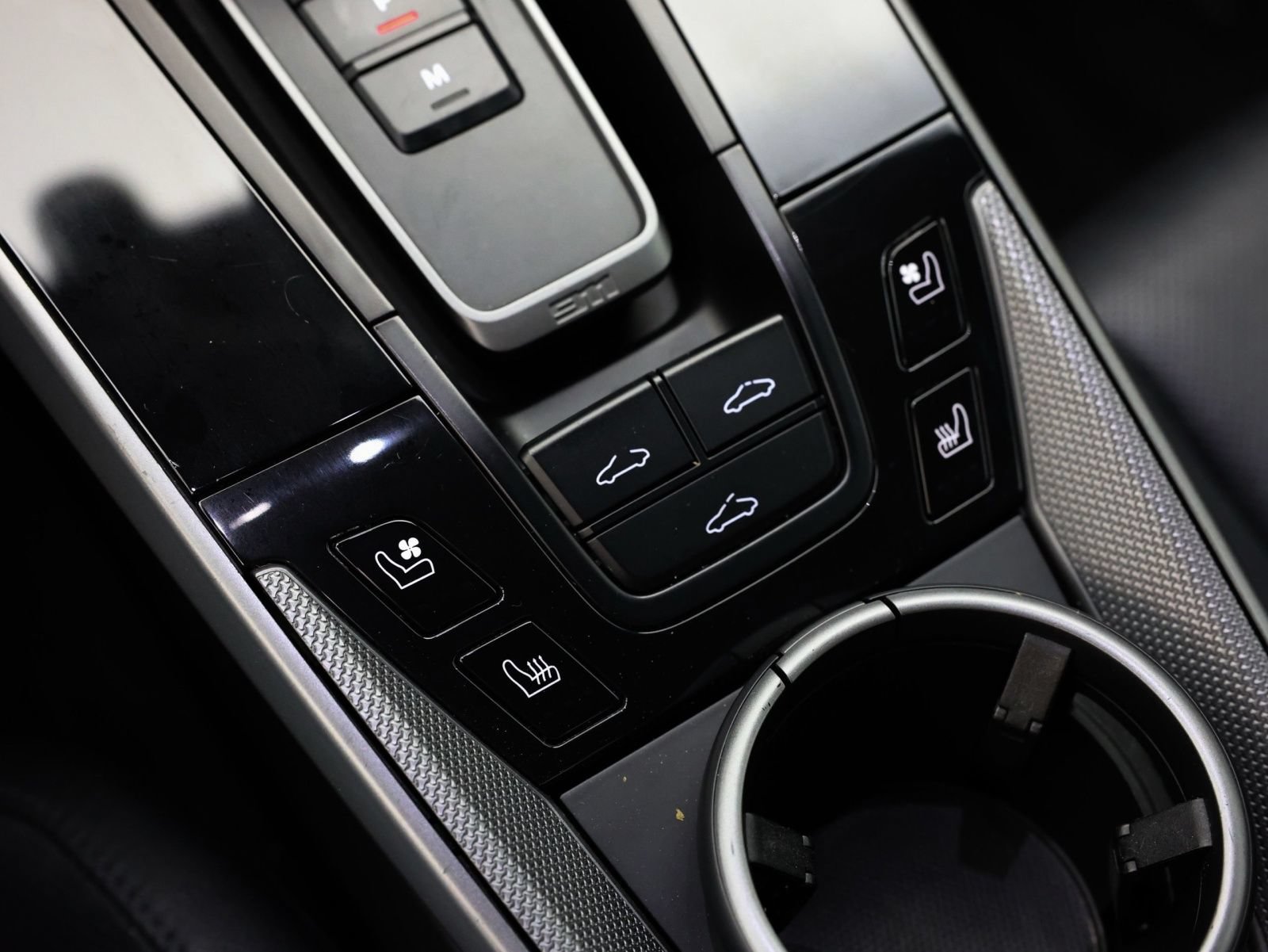 Used 2020 Porsche 911 Carrera RWD image 16
